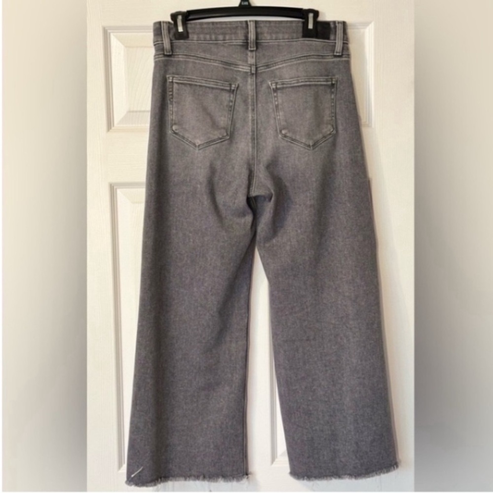 Paige Anessa High Rise Cropped Wide Leg Jeans in Smokey Grey Size 28 Like New - Picture 9 of 11